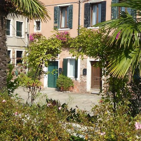 Sestiere Dorsoduro, A Due Passi Da Zattere Appartement Venetië Buitenkant foto