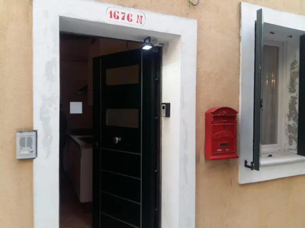 Sestiere Dorsoduro, A Due Passi Da Zattere Appartement Venetië Buitenkant foto